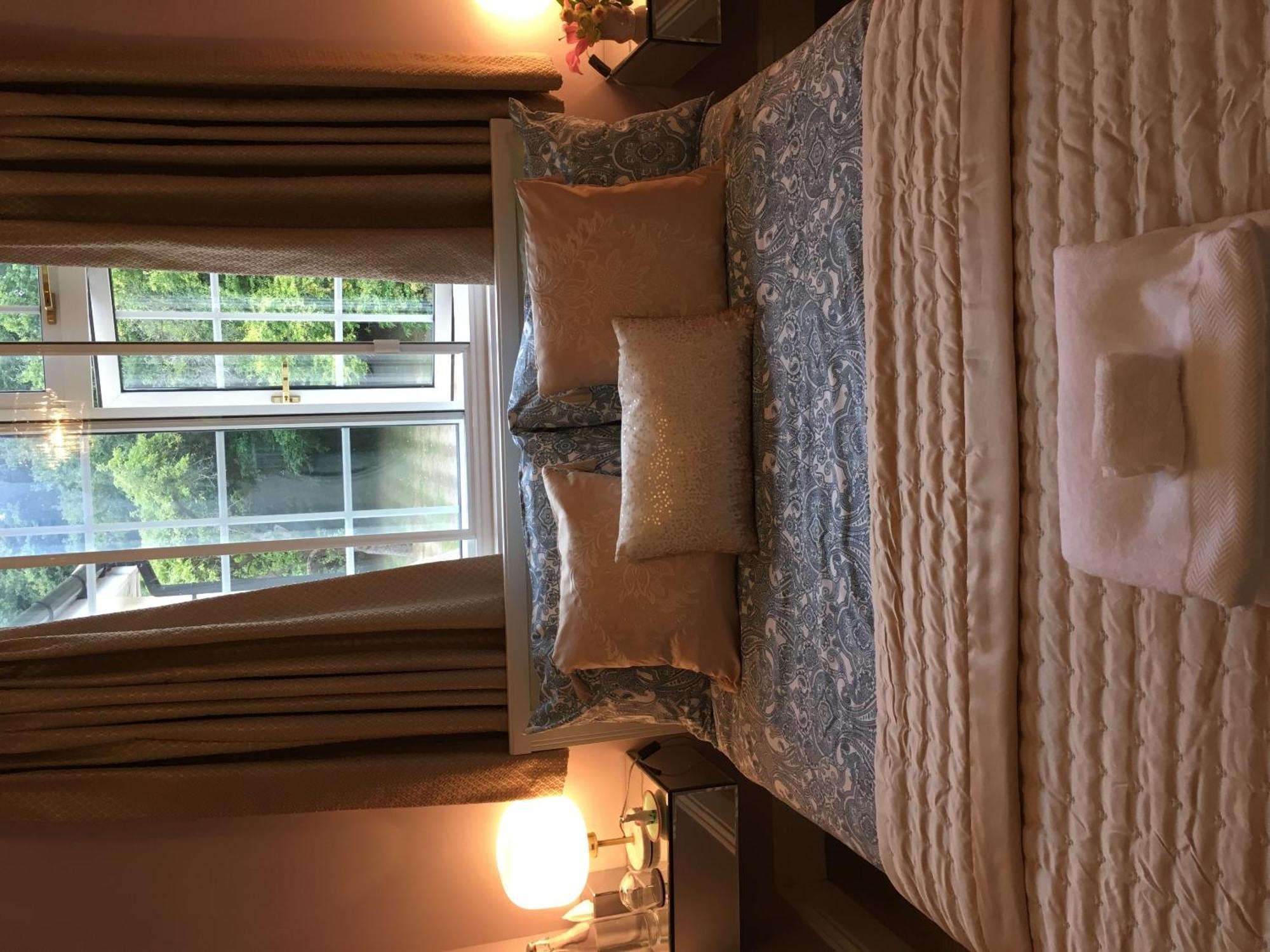 Leafy Suburban Bed And Breakfast Northwood  Ngoại thất bức ảnh